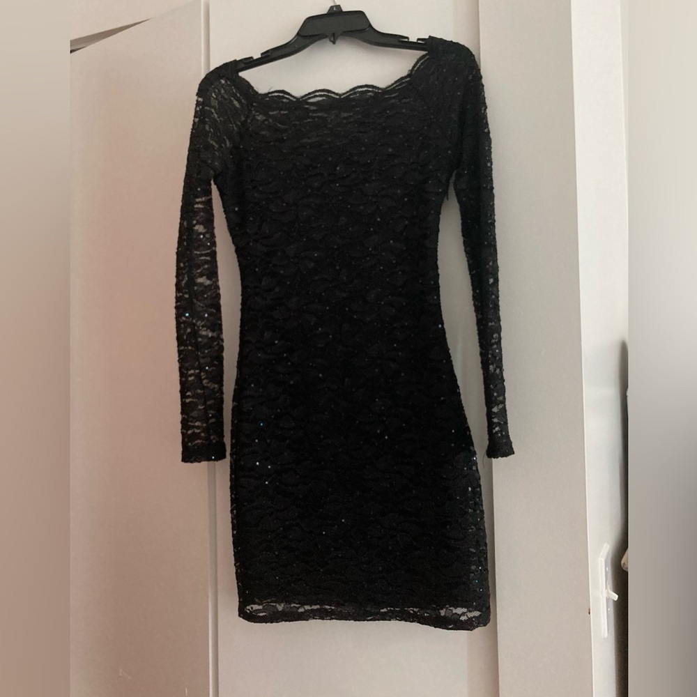 Black Long Sleeve Lace Dress with Sequins